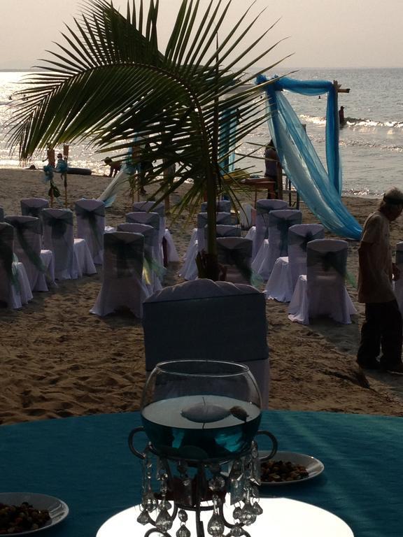 Hotel Y Restaurante Cesar Mariscos Tela Luaran gambar