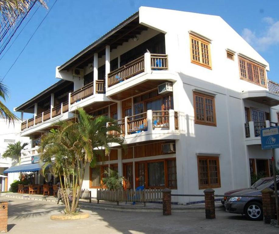 Hotel Y Restaurante Cesar Mariscos Tela Luaran gambar